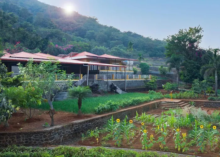 Ekam Lake House: Mountain Views & Wellness Retreat Pune